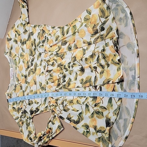 Mishca Size S Lemon / Citrus Babydoll Style Blouse, Sheer, Bell Sleeve, EUC - Picture 10 of 12